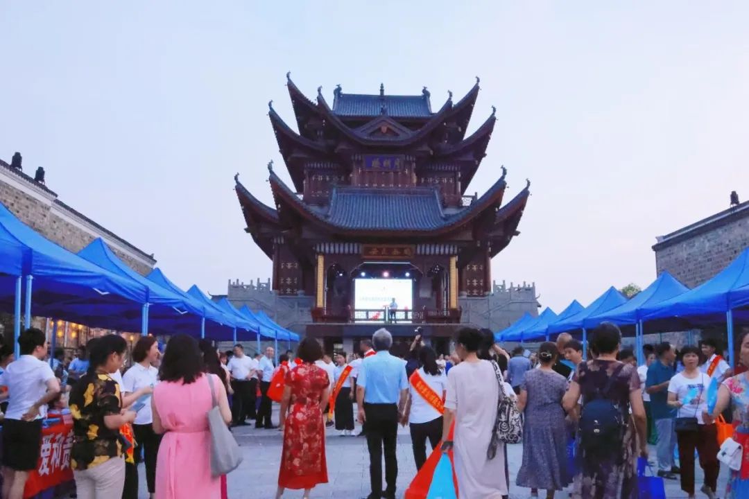 明清古巷的這個夜市不同尋常