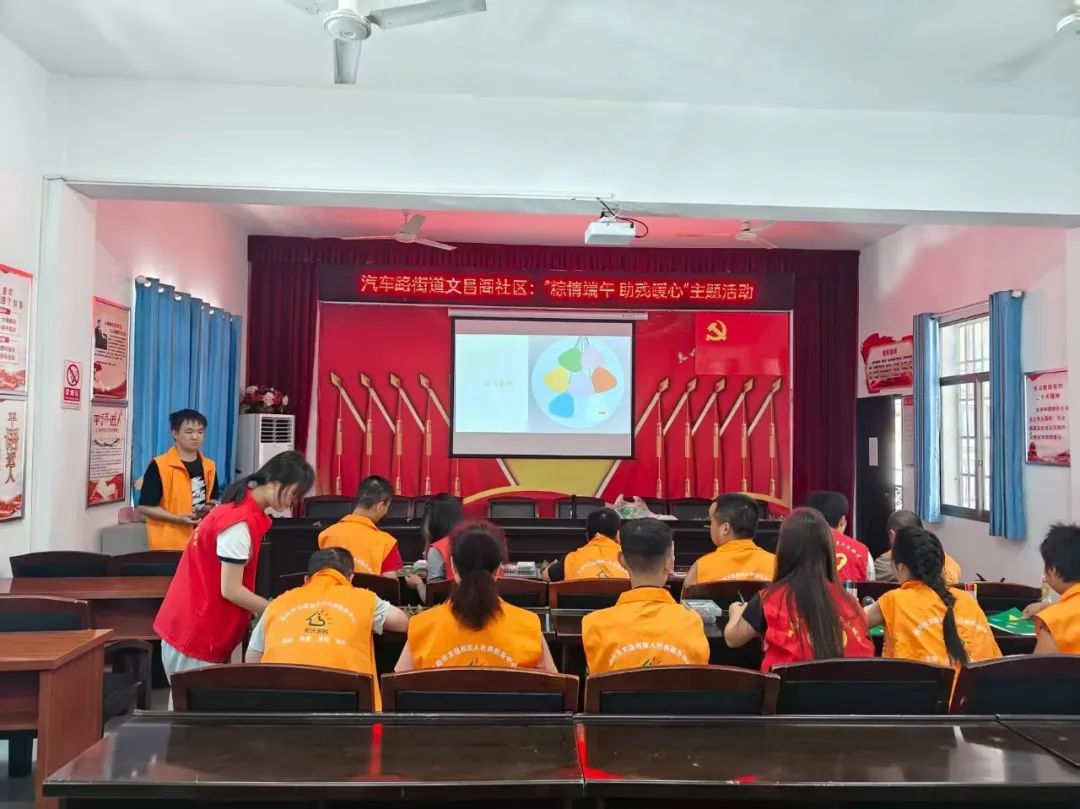 “向光而行”暖资阳：大学生志愿者以艺术搭桥助残