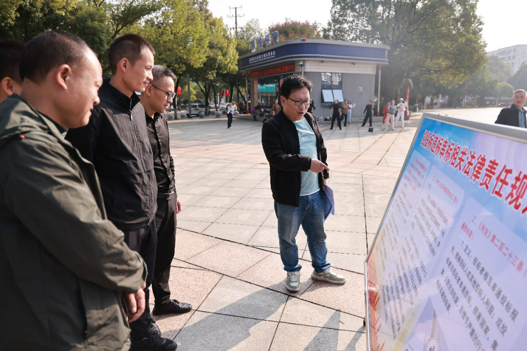 资阳区开展 “打击串通投标，抵制不正当竞争，维护国家经济安全”主题宣传活动