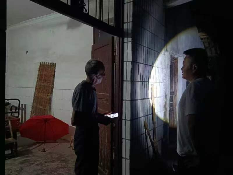 新桥河镇：常态排查早发现  果断转移护平安