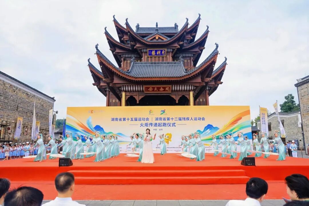 多图！火炬传递资阳段高清现场来了！