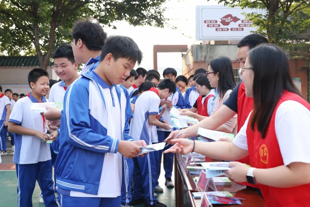 资阳区开展2026年国家网络安全宣传周集中宣传活动